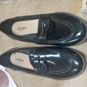 Old navy shoes size 8